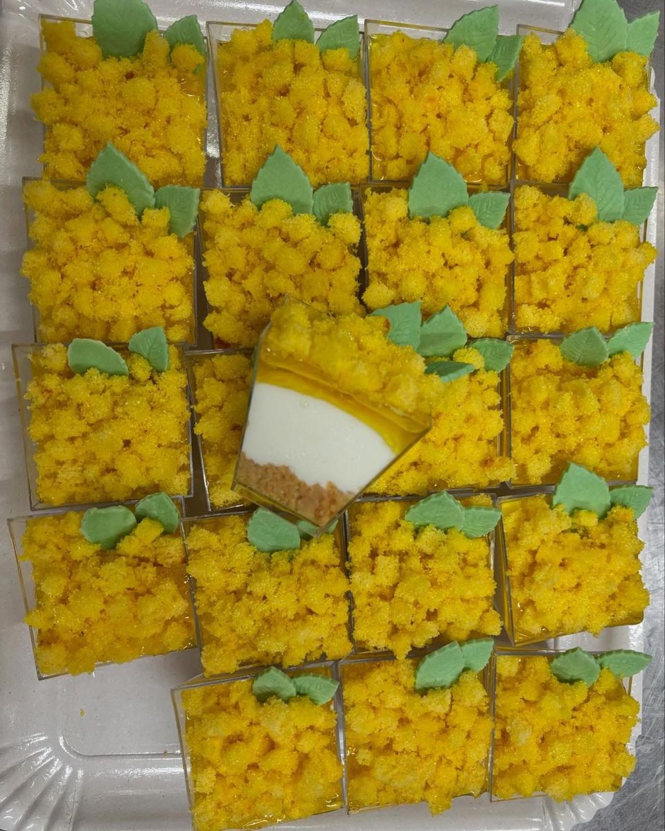 Mimose monoporzione con pan di Spagna e crema