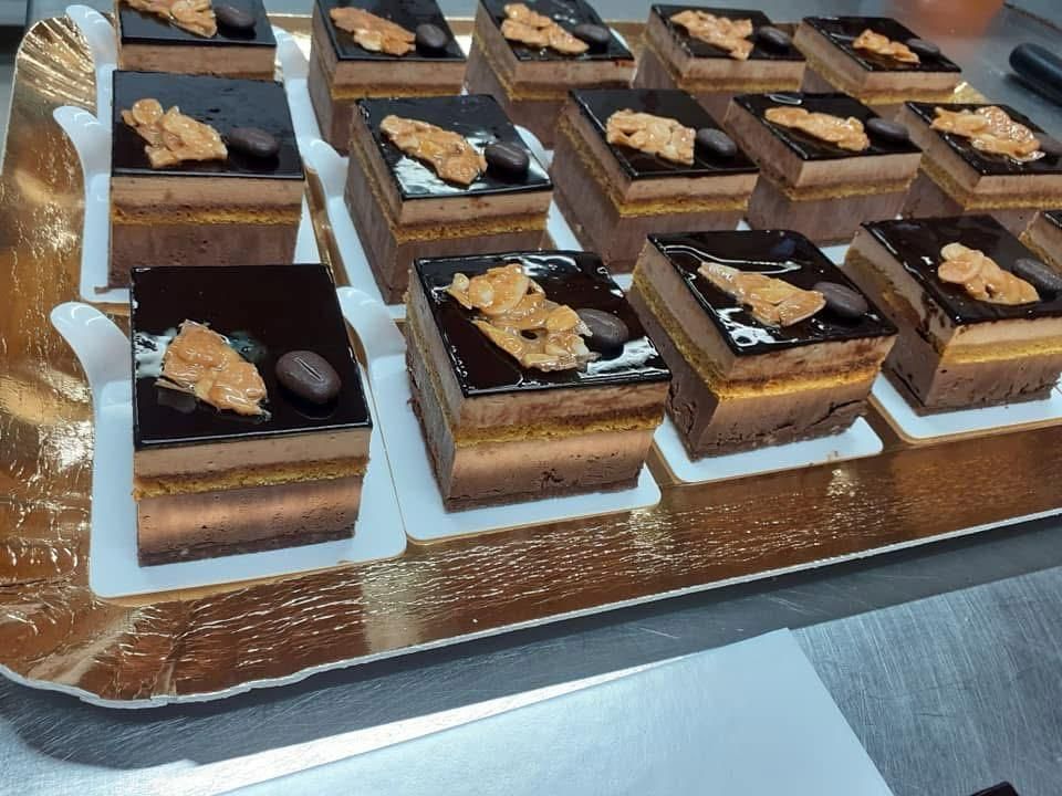 Monoporzioni di semifreddo al cioccolato e caffè